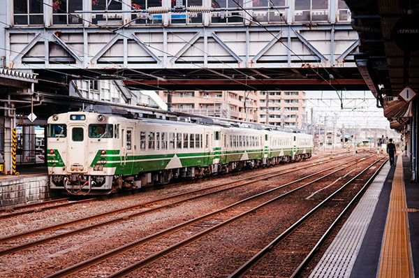 ＪＲ東大規模な停電で、首都圏大混乱